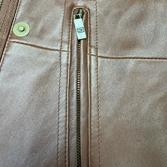 Pamela McCoy  Brown Leather Jacket size L with Faux Fur Collar - Picture 5 of 11